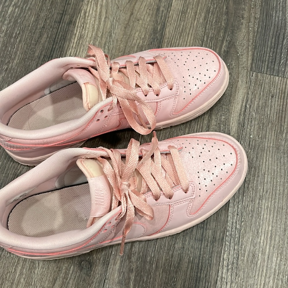 All Pink Nike Dunk Lows - Picture 7 of 9